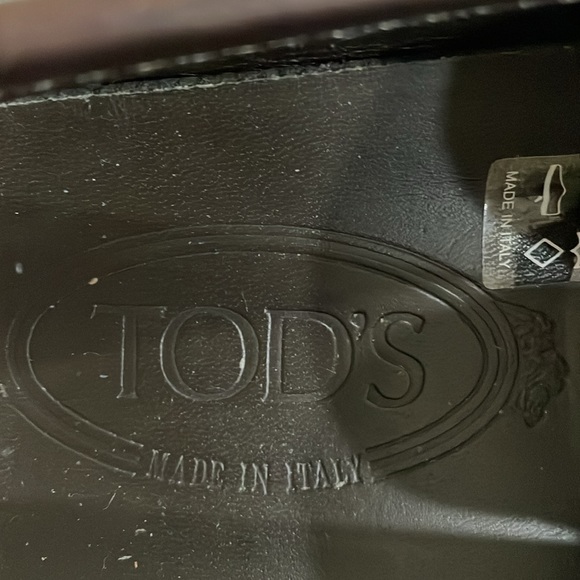 Tod’s leather slip-ons - Picture 2 of 4